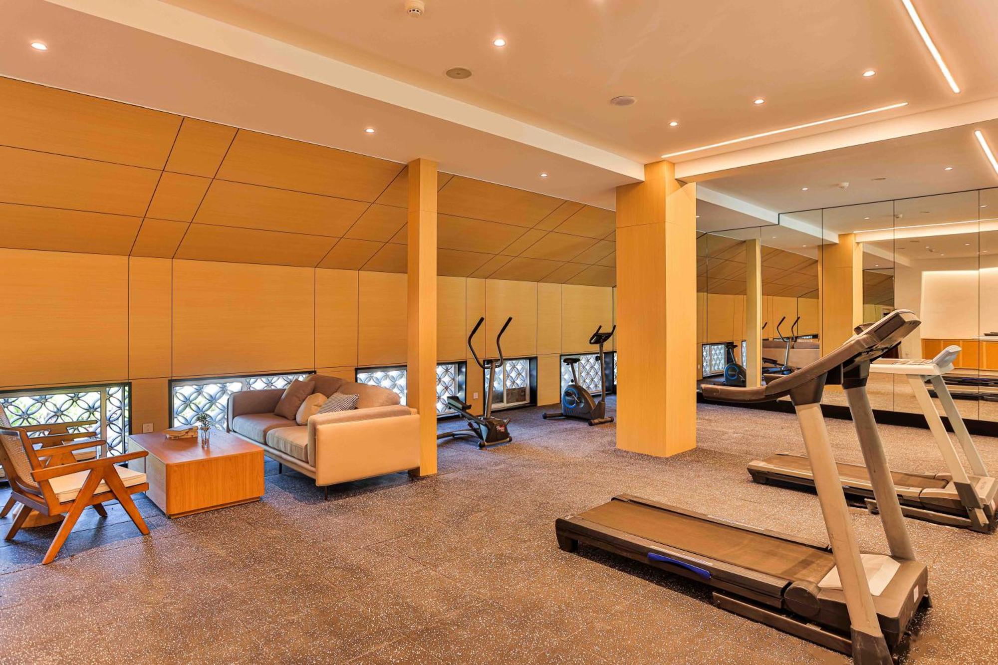 Shuangrong Hotel 4*